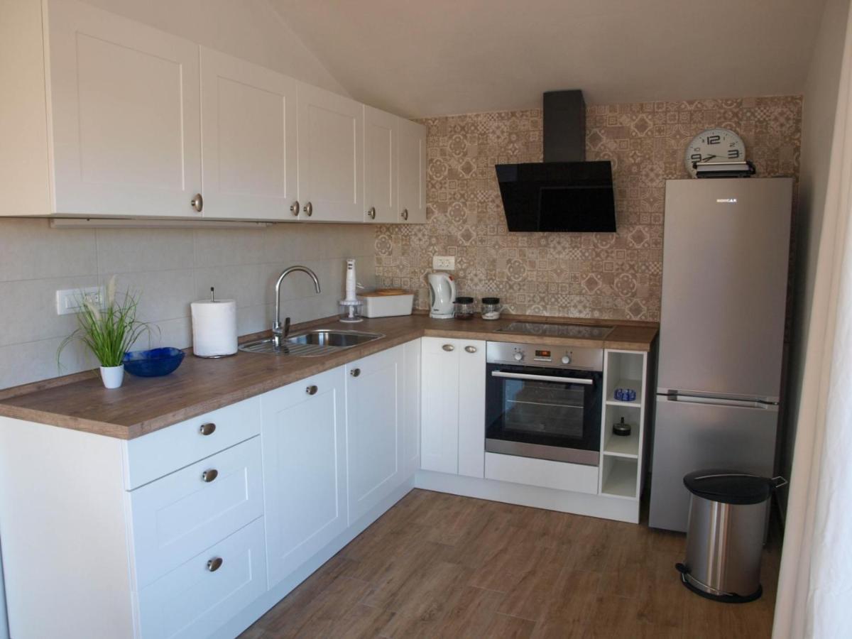 Apartmani Goga 2 Molat Esterno foto