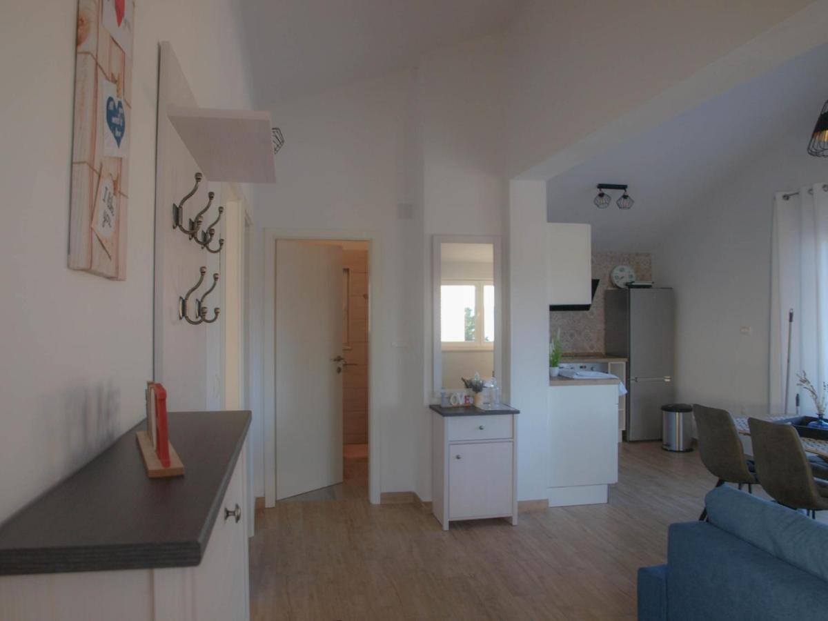 Apartmani Goga 2 Molat Esterno foto