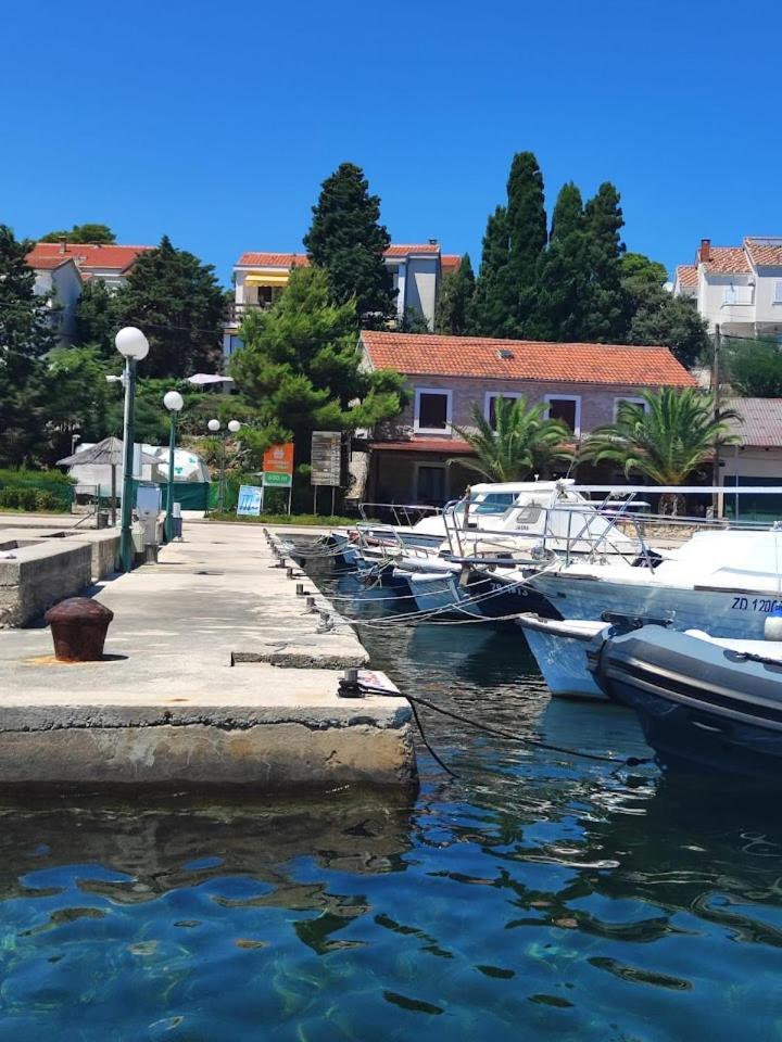 Apartmani Goga 2 Molat Esterno foto